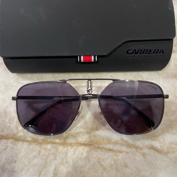 Carrera Chrome sun glasses - Picture 2 of 5